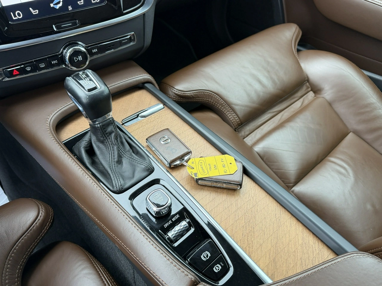 Volvo S90 - Zdjęcie 26