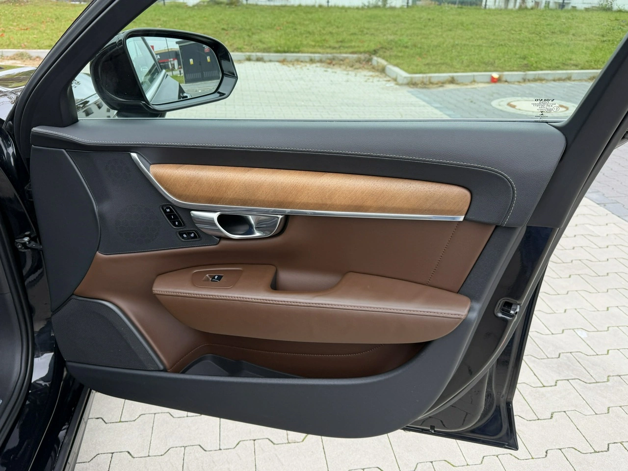 Volvo S90 - Zdjęcie 32