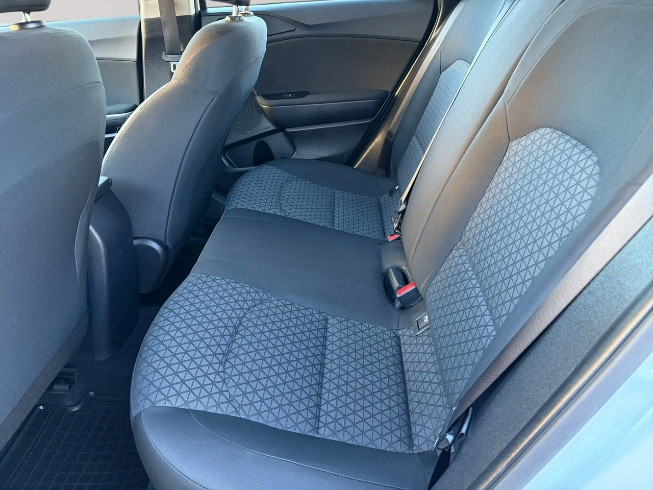 Kia Ceed - Zdjęcie 17