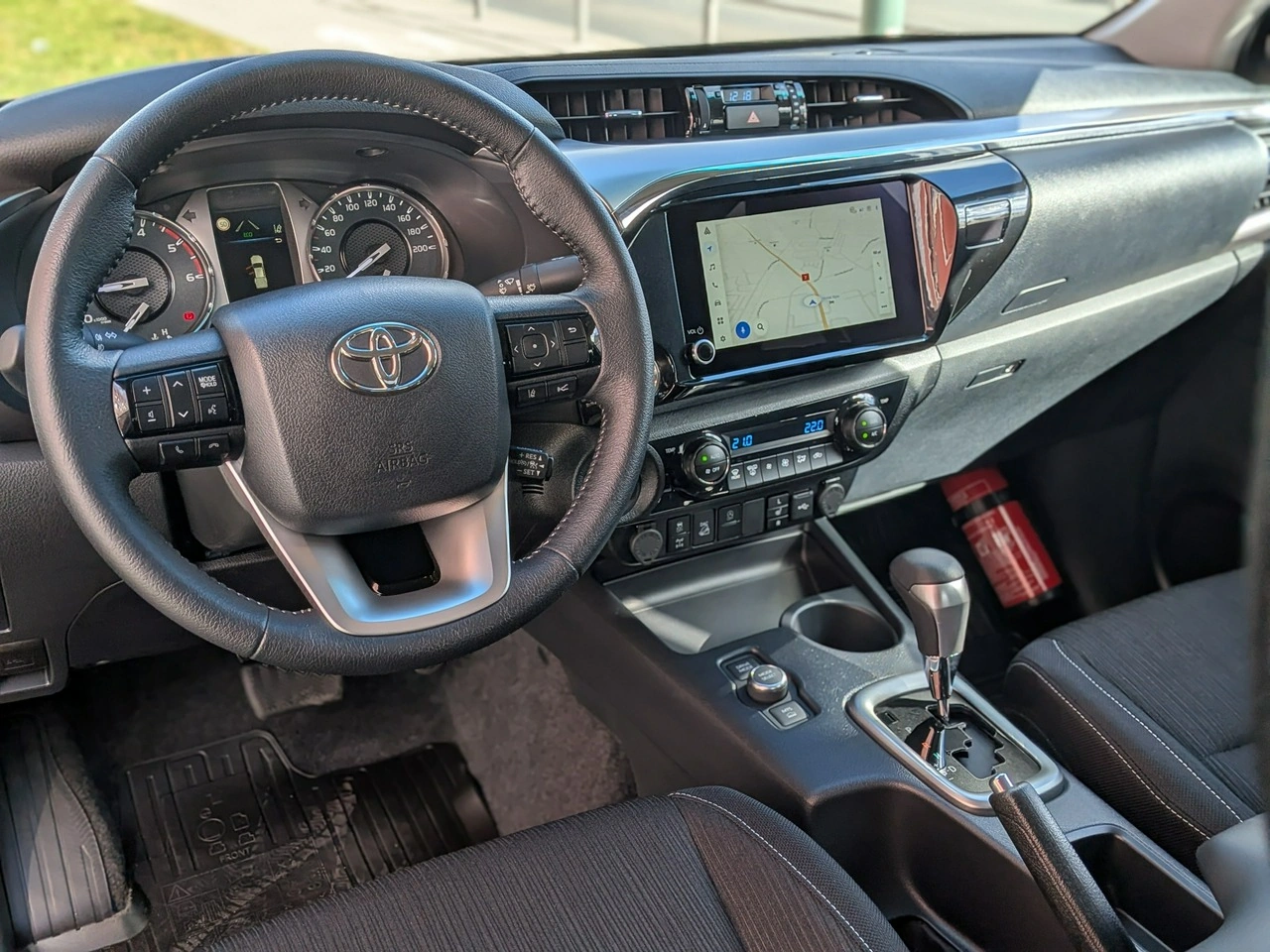 Toyota Hilux - Zdjęcie 21