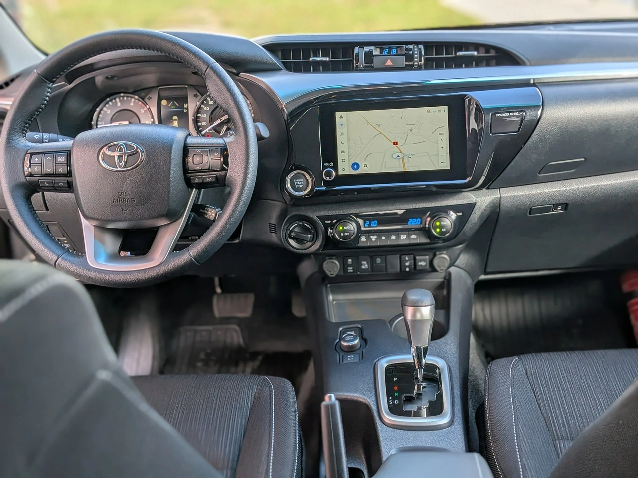 Toyota Hilux - Zdjęcie 22