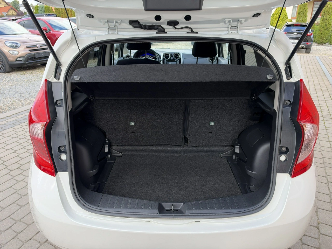 Nissan Note - Zdjęcie 23