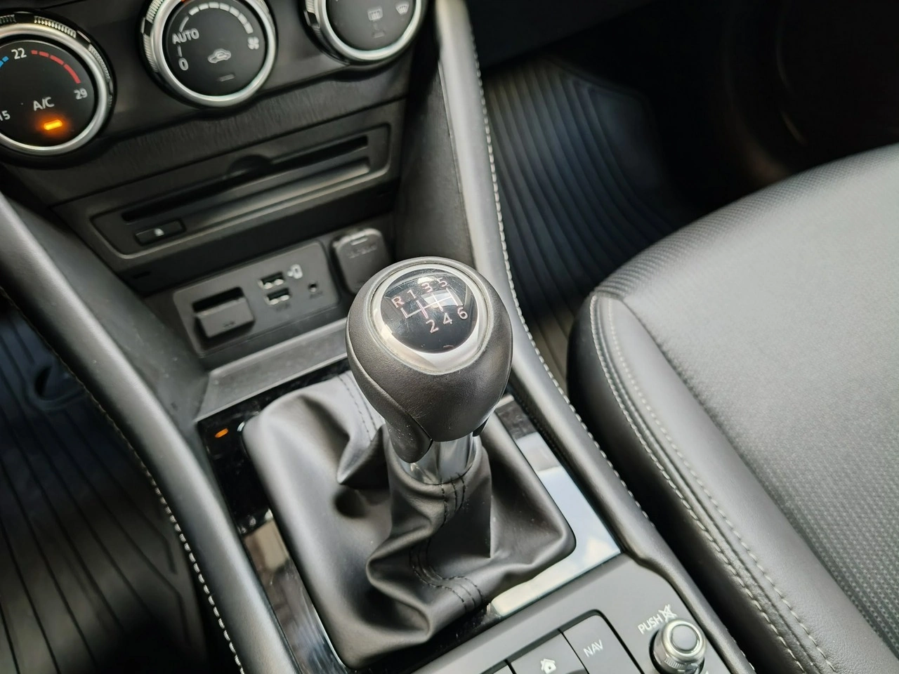 Mazda CX-3 - Zdjęcie 25