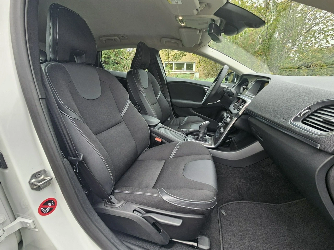 Volvo V40 - Zdjęcie 9