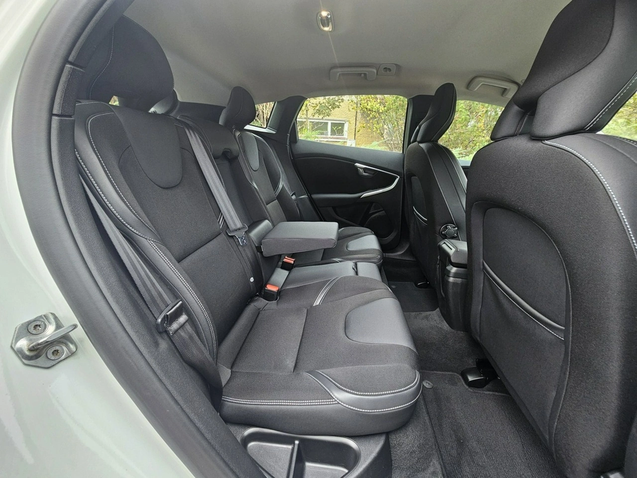 Volvo V40 - Zdjęcie 14
