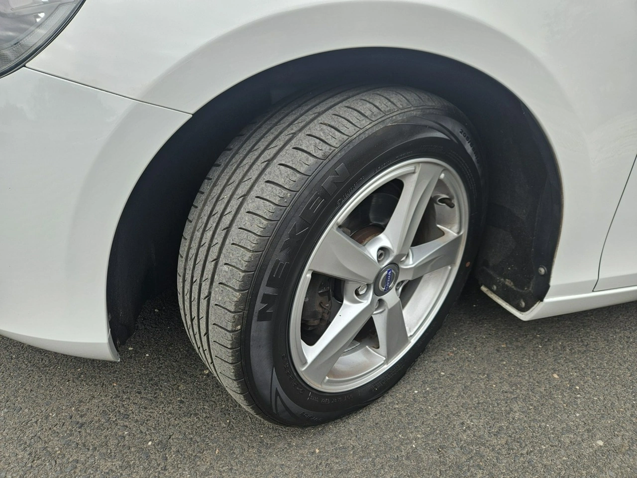 Volvo V40 - Zdjęcie 21