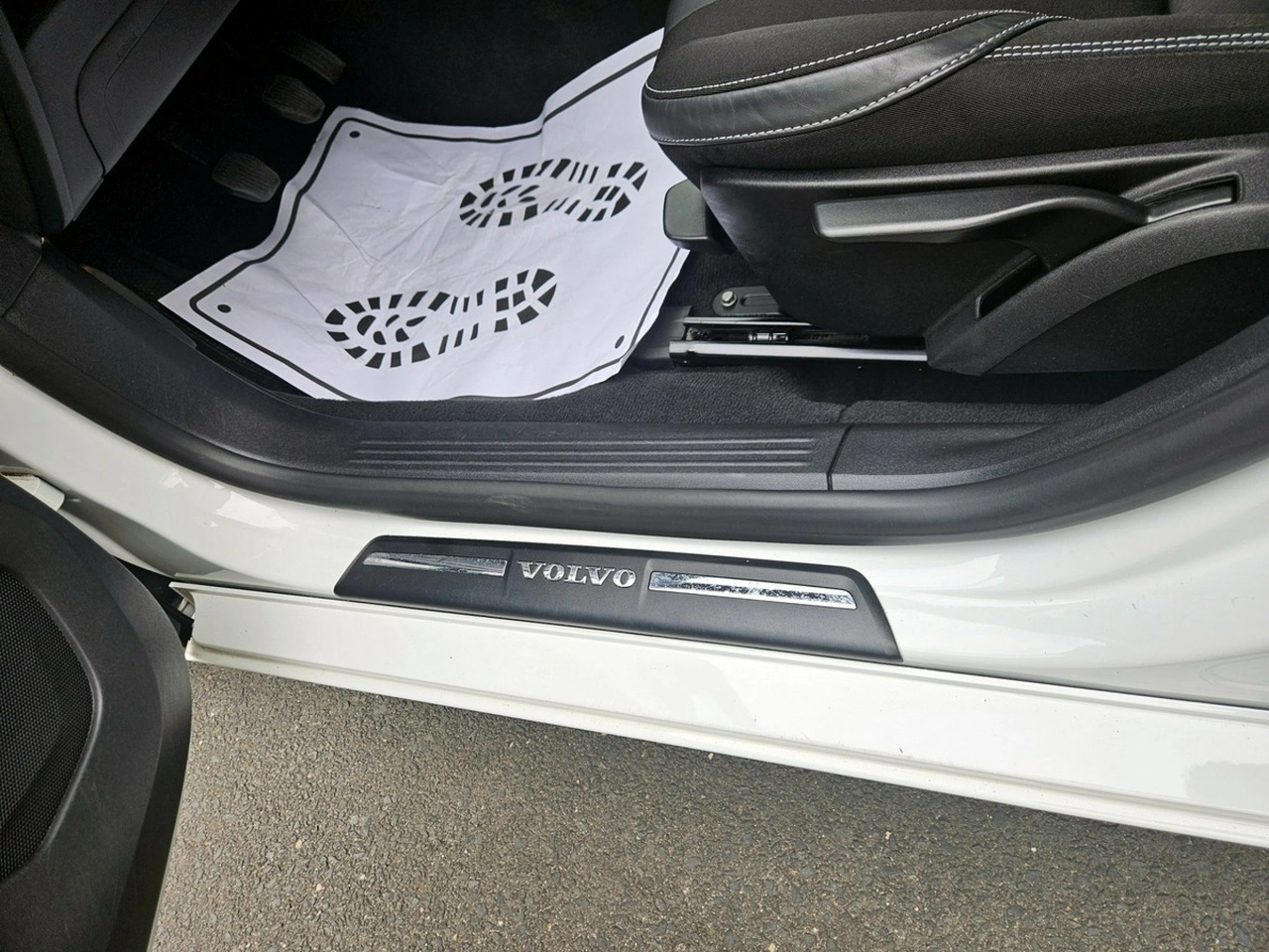 Volvo V40 - Zdjęcie 26