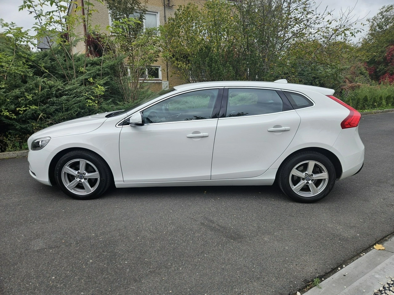 Volvo V40 - Zdjęcie 2