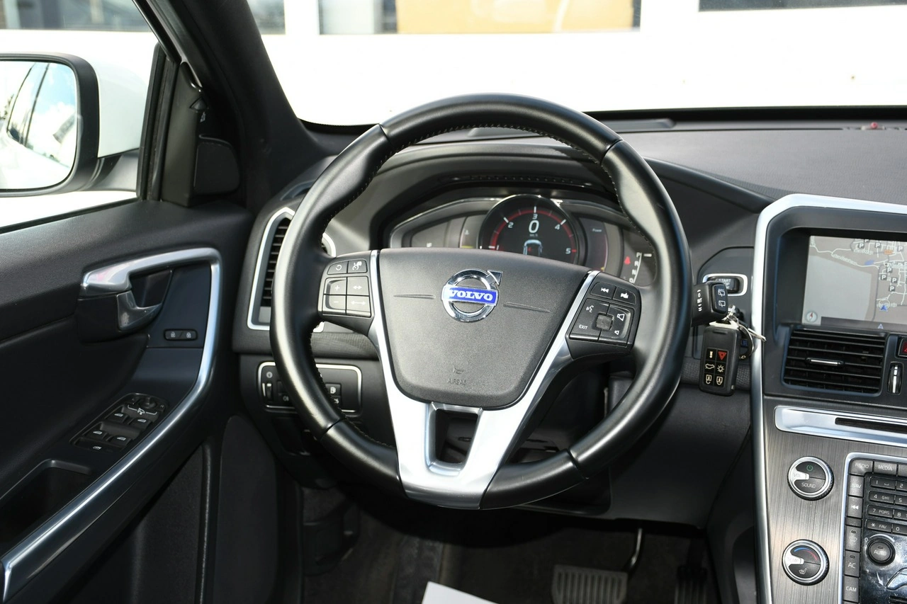 Volvo XC 60 - Zdjęcie 24