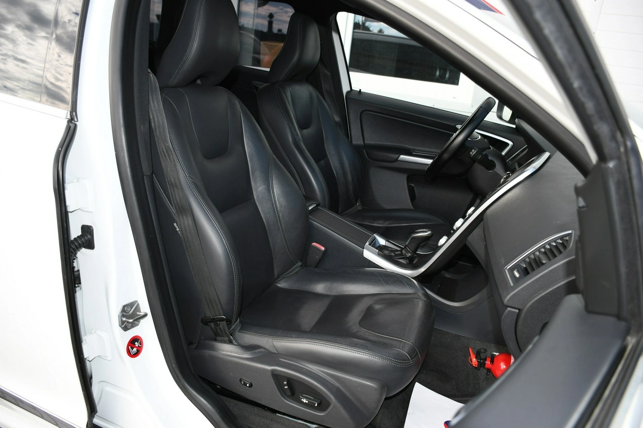 Volvo XC 60 - Zdjęcie 28