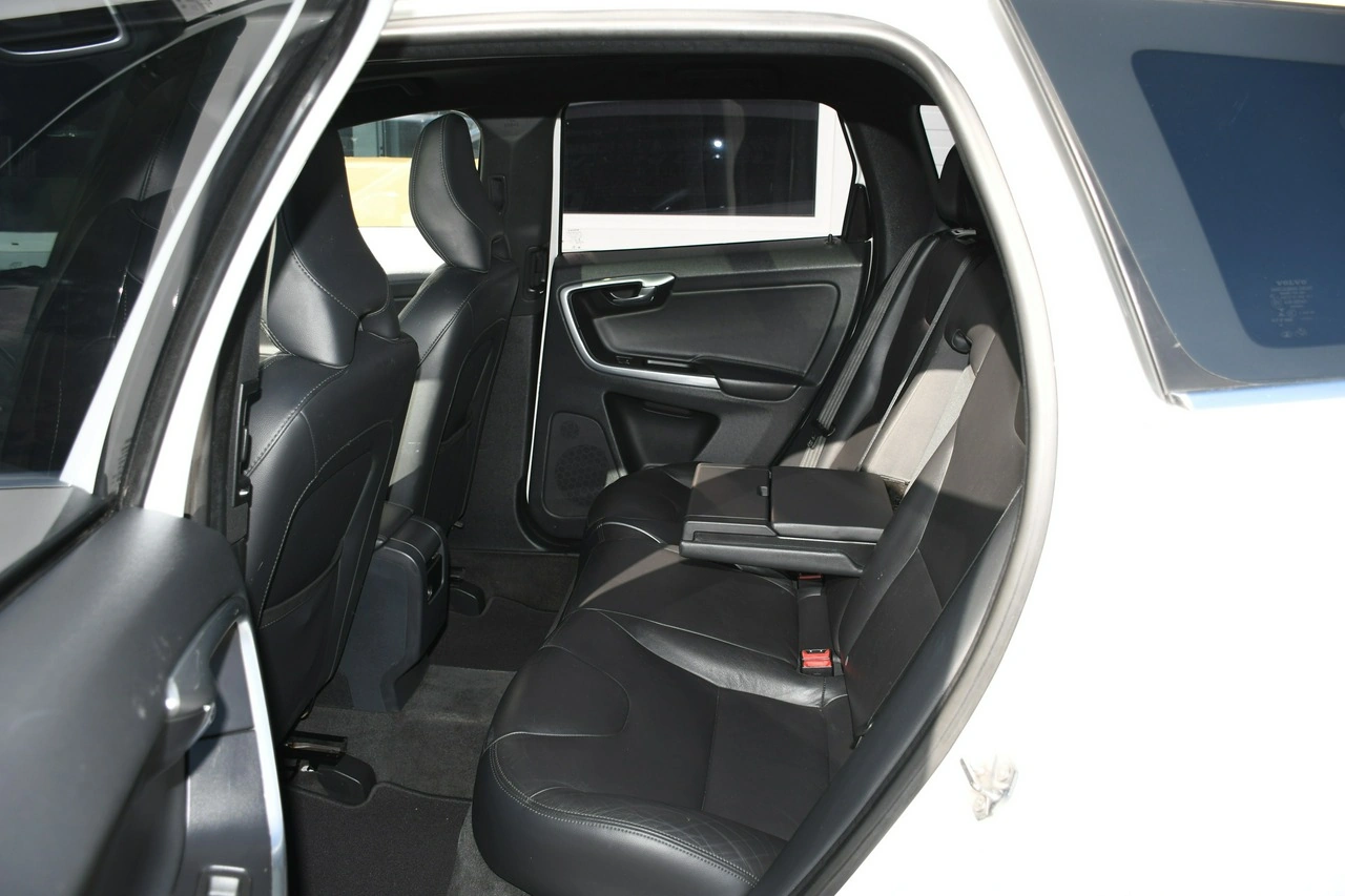 Volvo XC 60 - Zdjęcie 30