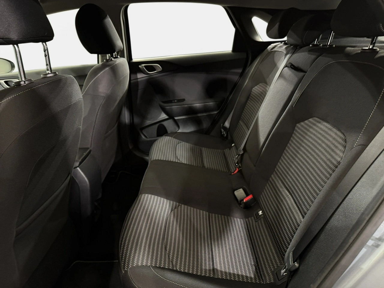 Kia Ceed - Zdjęcie 26