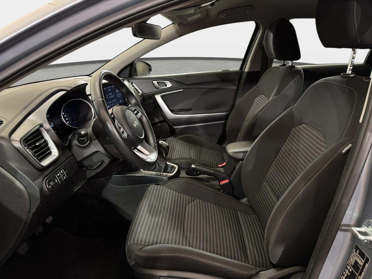 Kia Ceed - Zdjęcie 27