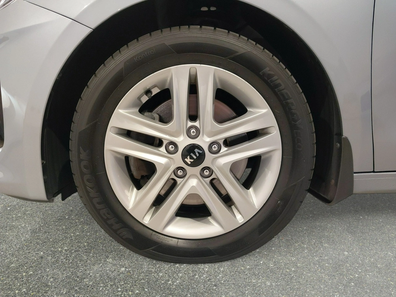 Kia Ceed - Zdjęcie 9