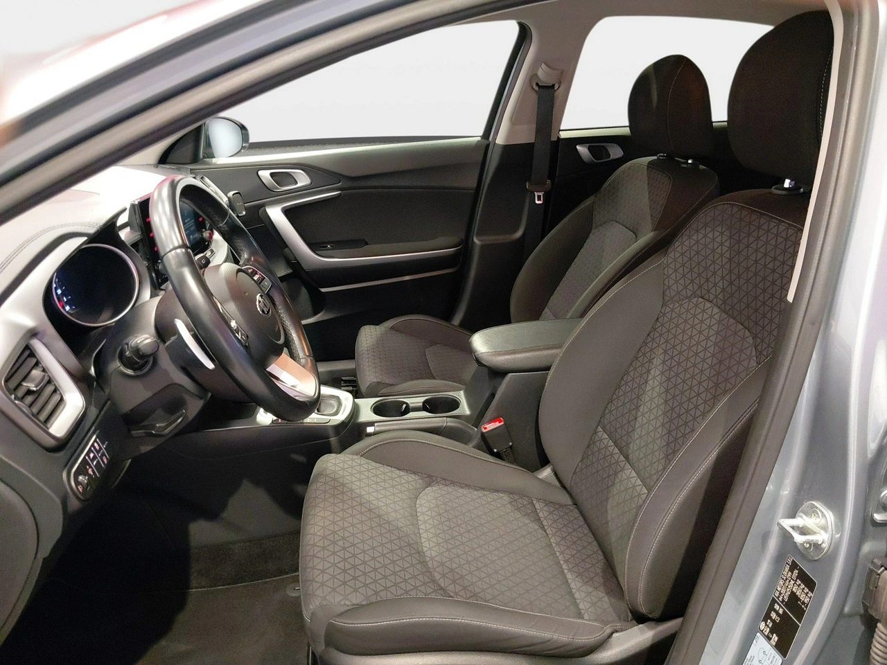 Kia Ceed - Zdjęcie 12