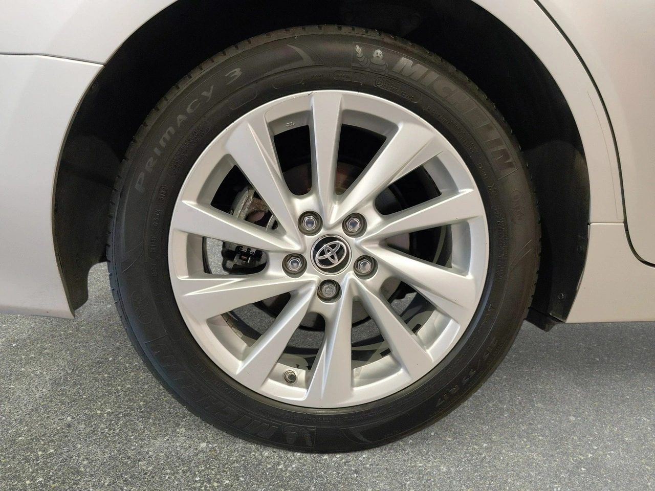 Toyota Camry - Zdjęcie 9