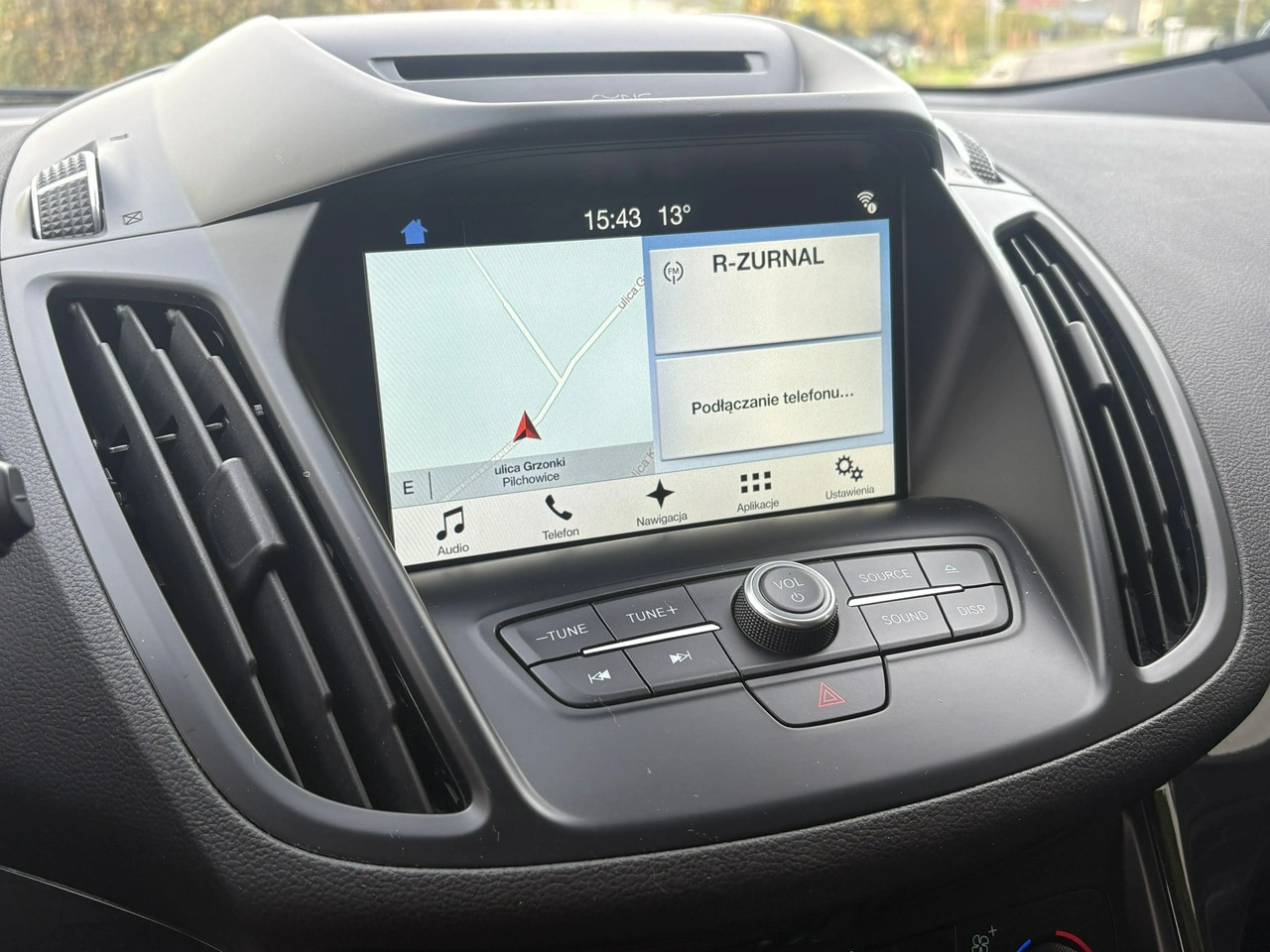 Ford Kuga - Zdjęcie 17