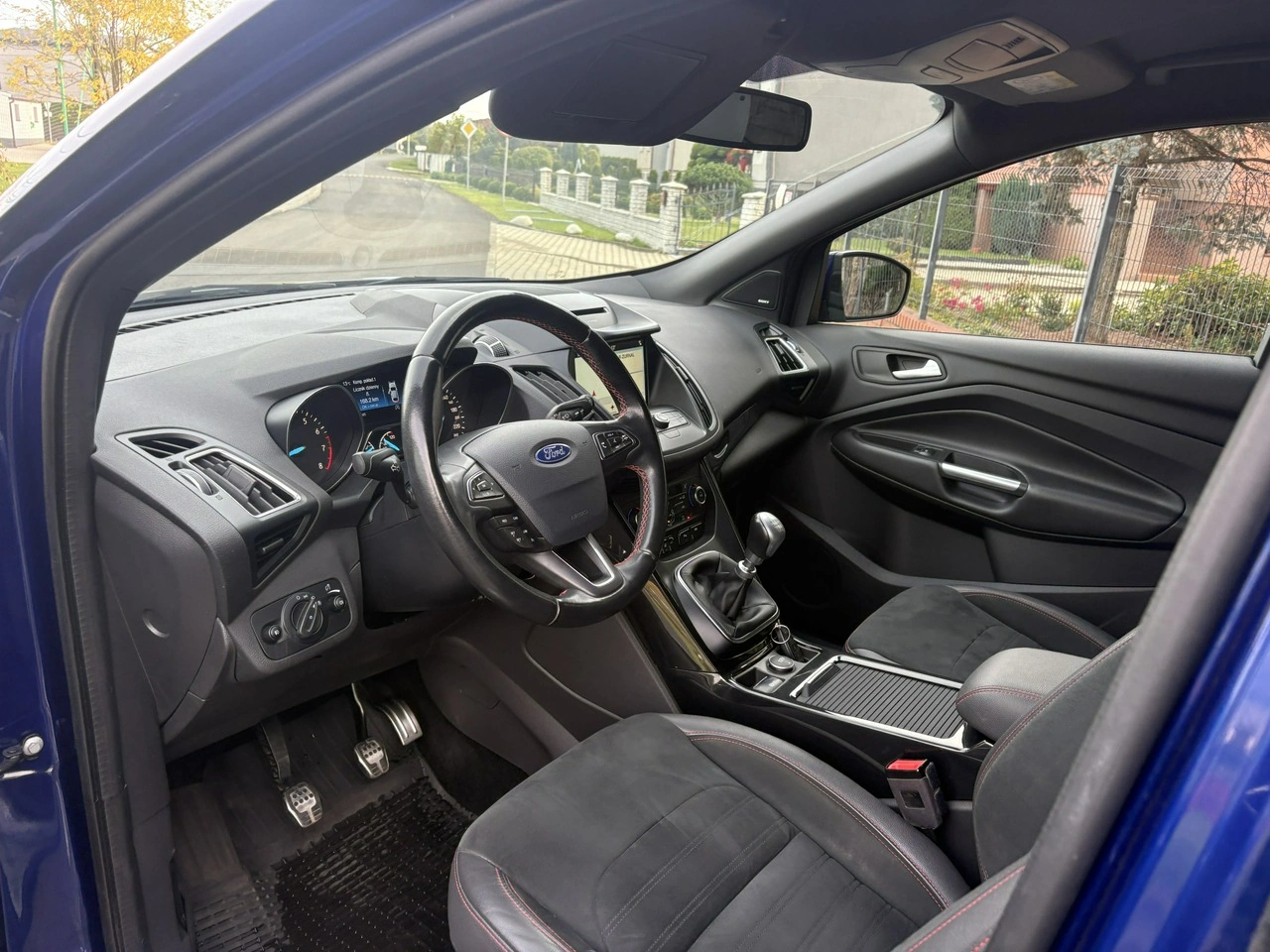 Ford Kuga - Zdjęcie 8