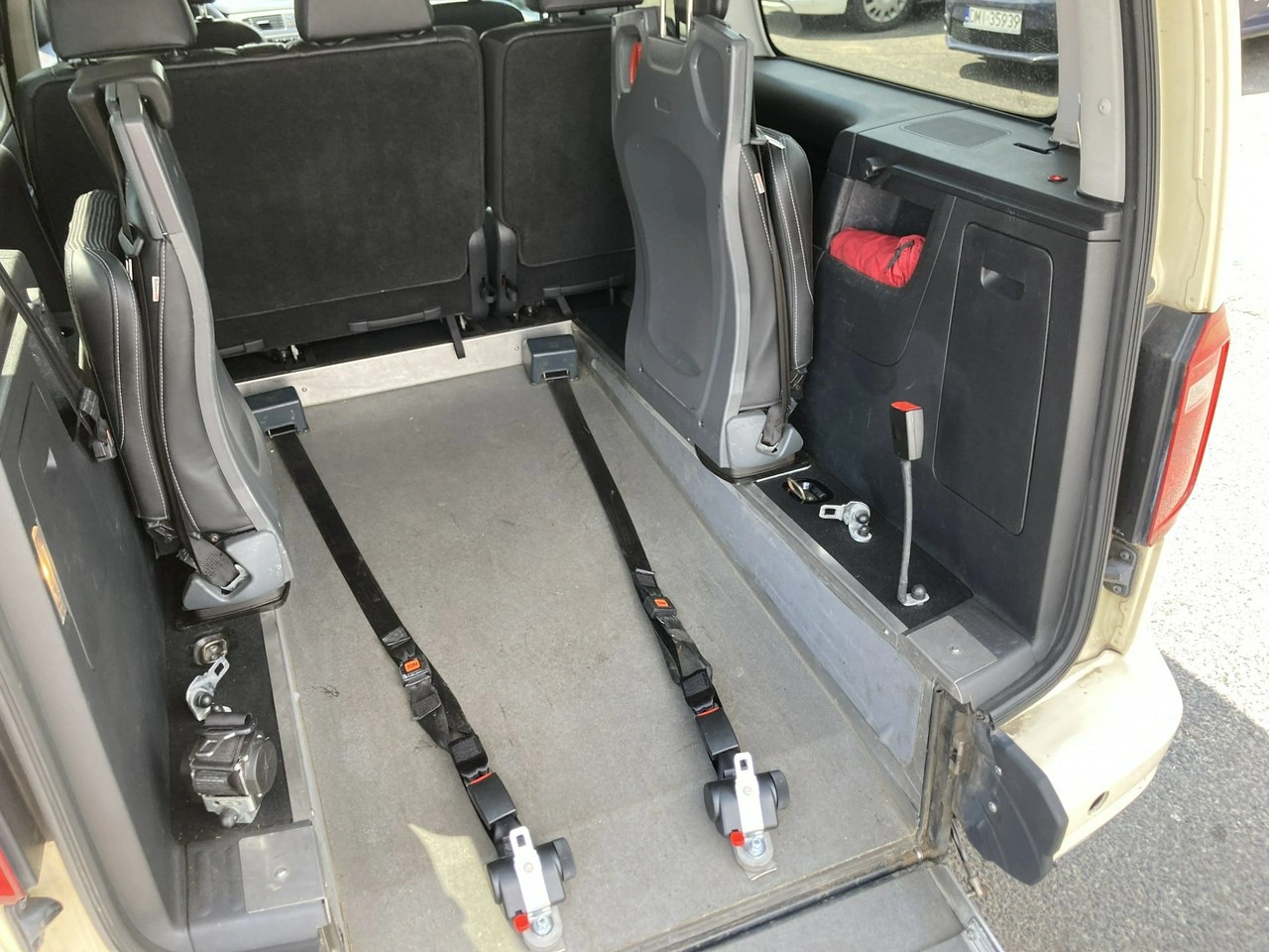 Volkswagen Caddy - Zdjęcie 23