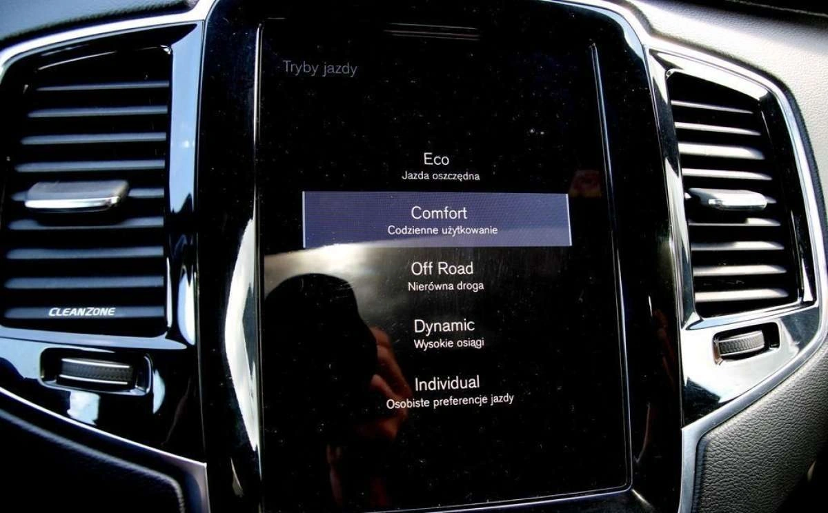 Volvo XC 90 - Zdjęcie 15