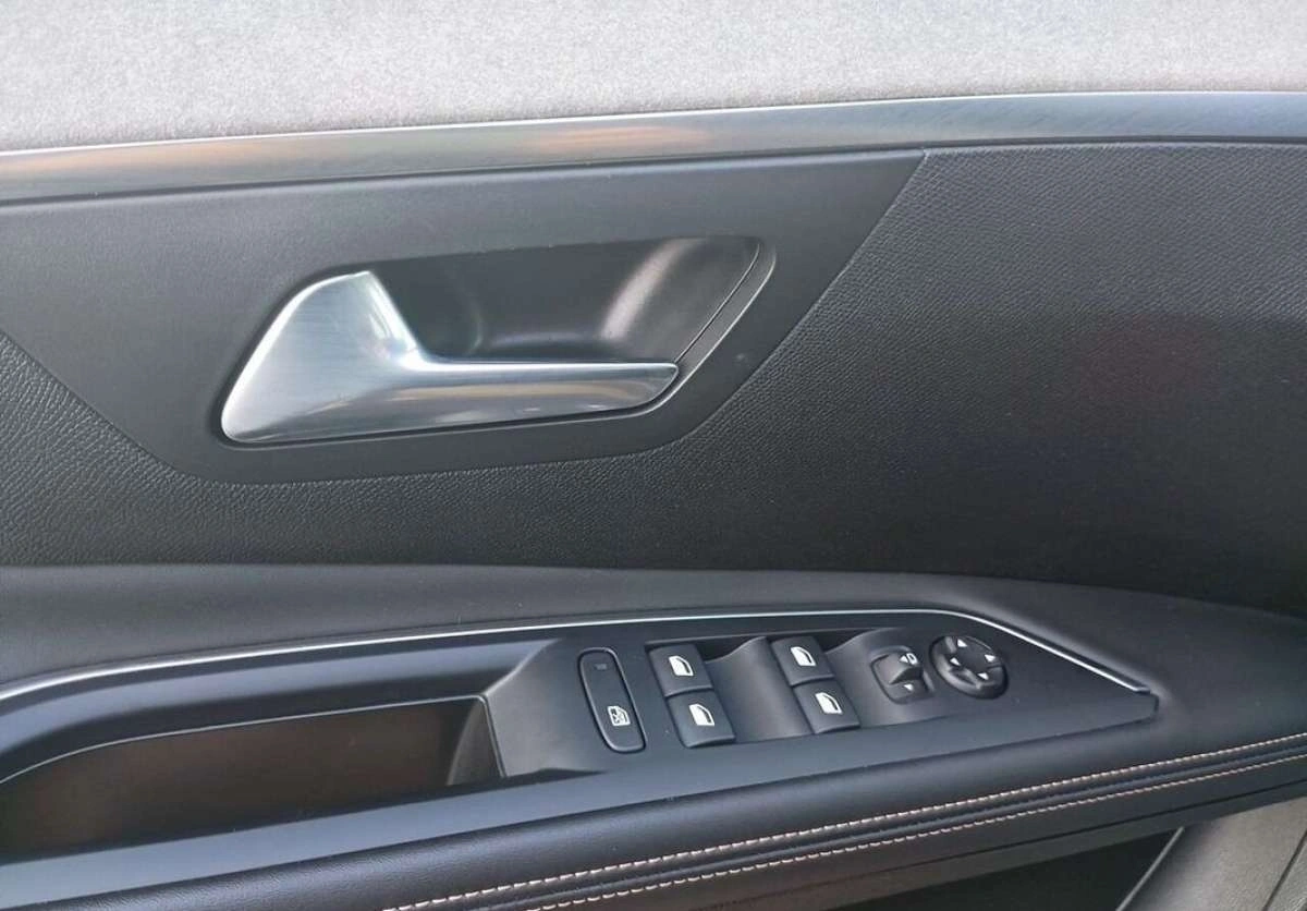 Peugeot 5008 - Zdjęcie 10