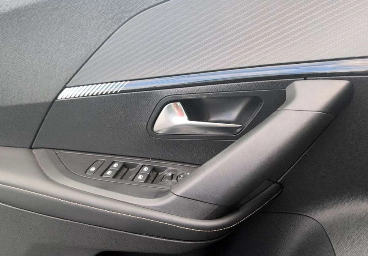 Peugeot 2008 - Zdjęcie 4