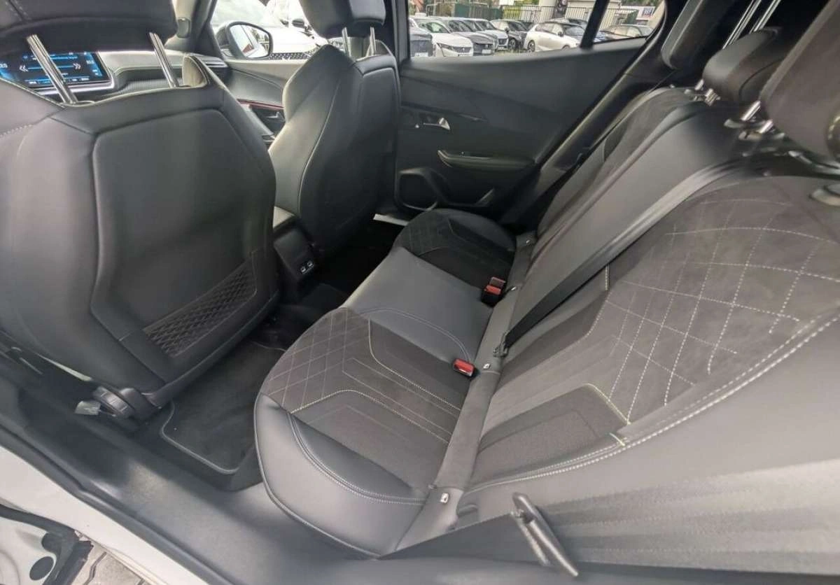 Peugeot 2008 - Zdjęcie 28