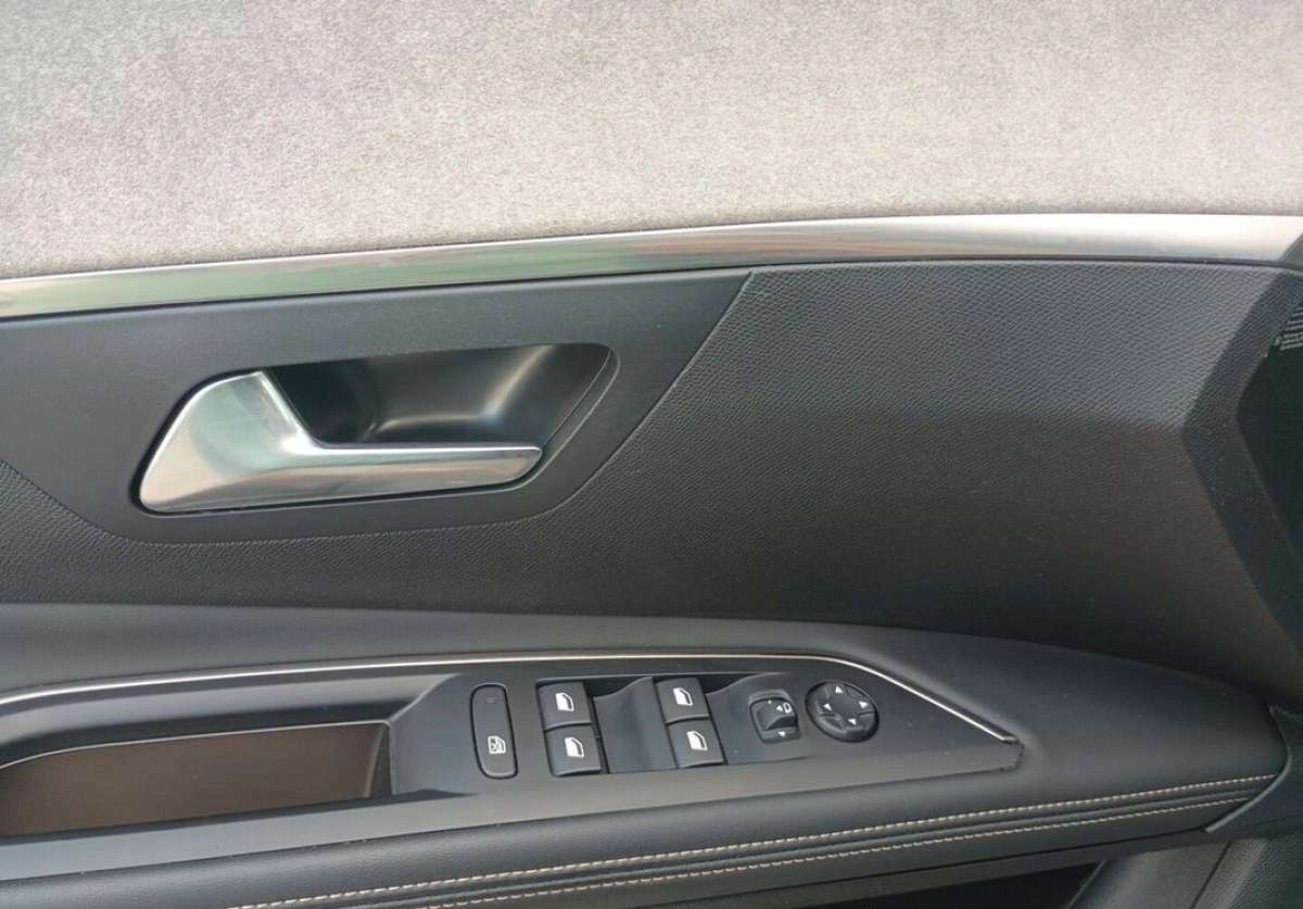 Peugeot 5008 - Zdjęcie 10