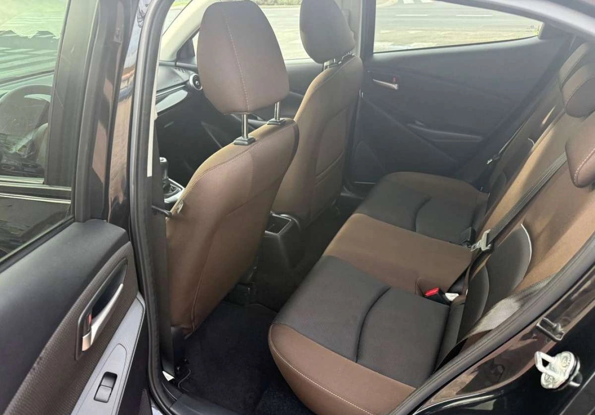 Mazda 2 - Zdjęcie 3
