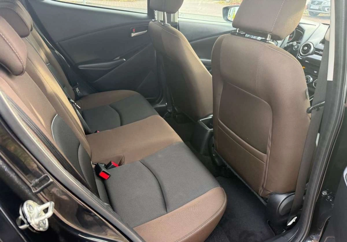 Mazda 2 - Zdjęcie 4