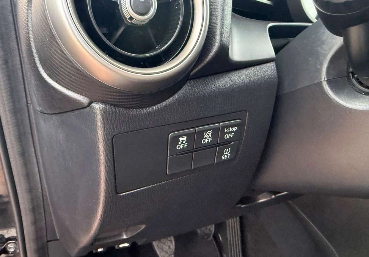 Mazda 2 - Zdjęcie 7