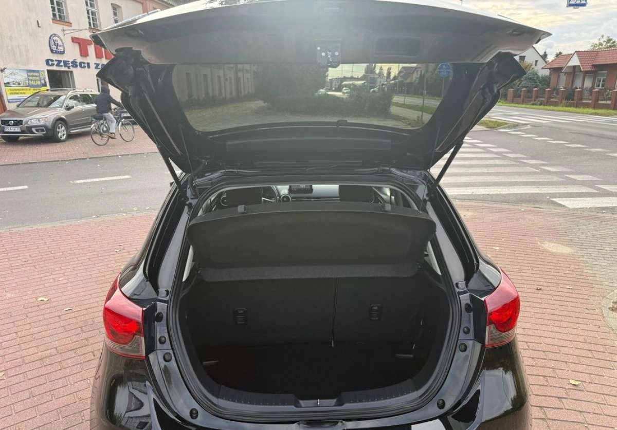 Mazda 2 - Zdjęcie 10
