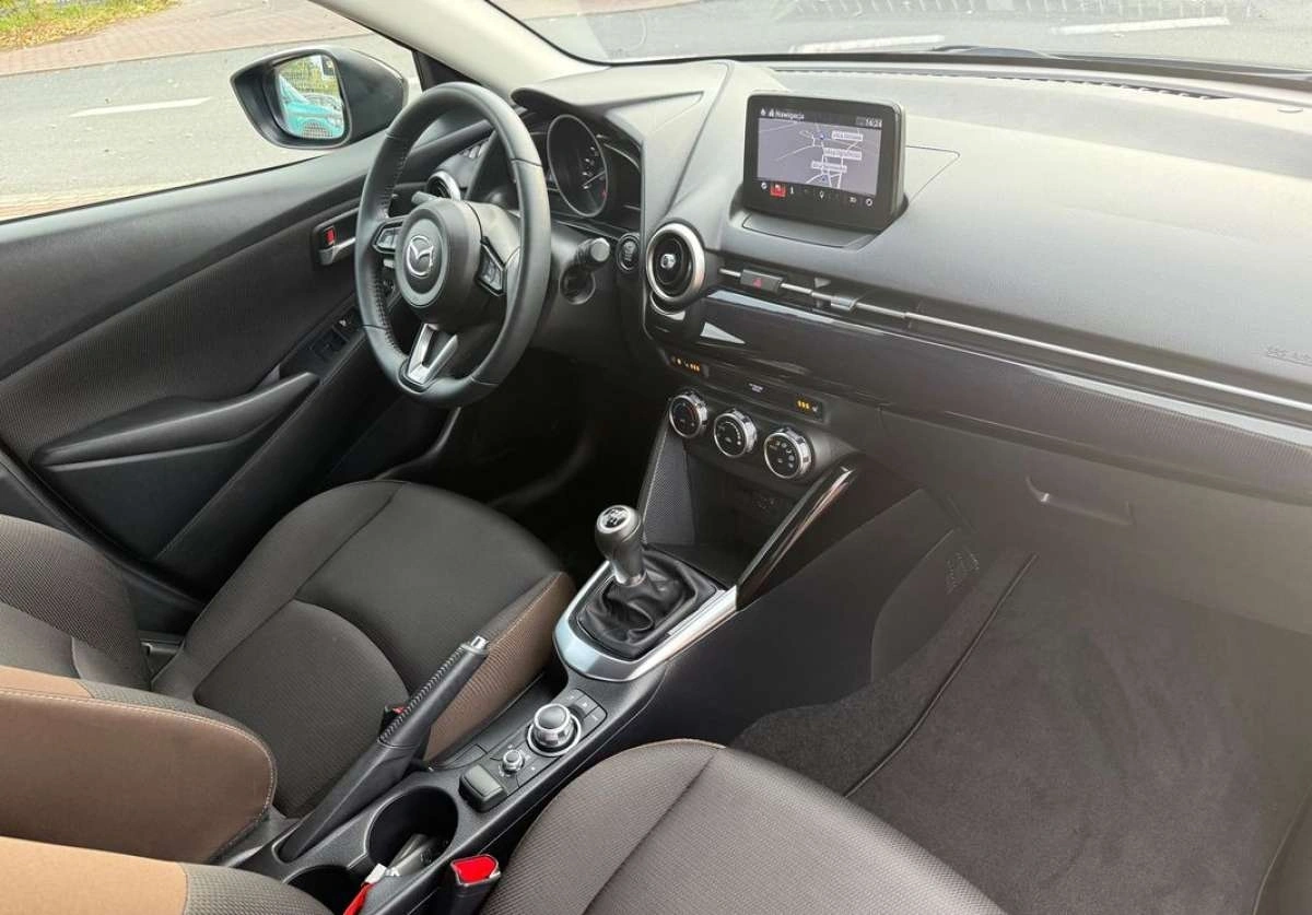 Mazda 2 - Zdjęcie 30