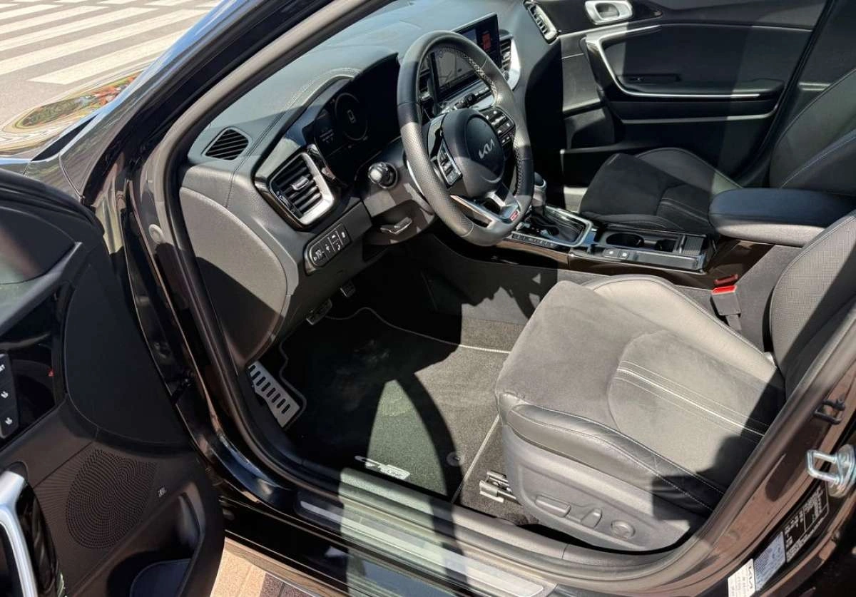 Kia Ceed - Zdjęcie 4