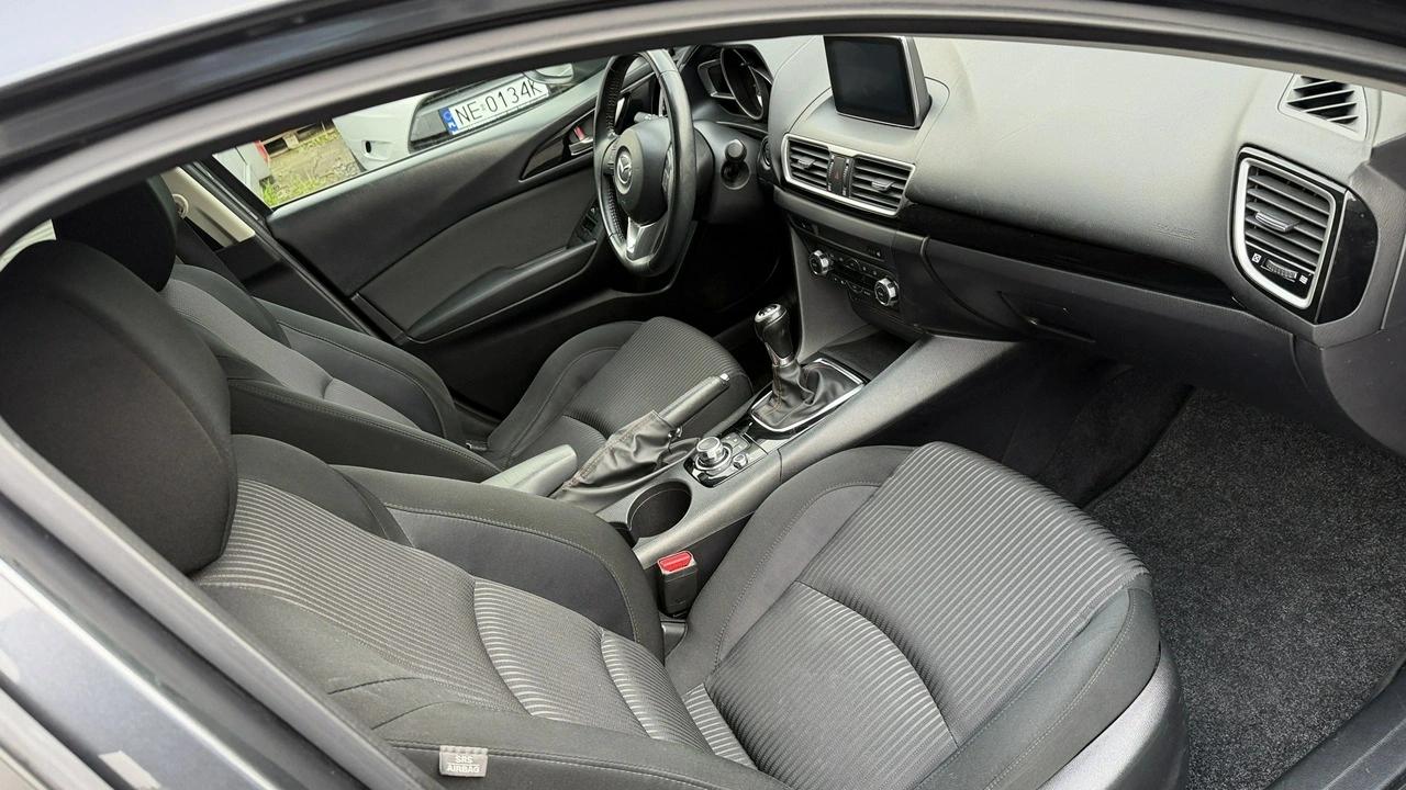 Mazda 3 - Zdjęcie 16