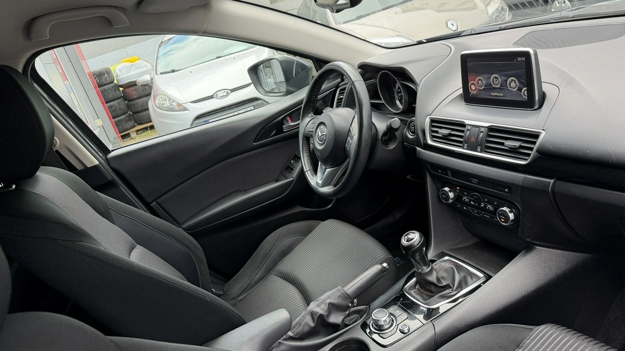Mazda 3 - Zdjęcie 17