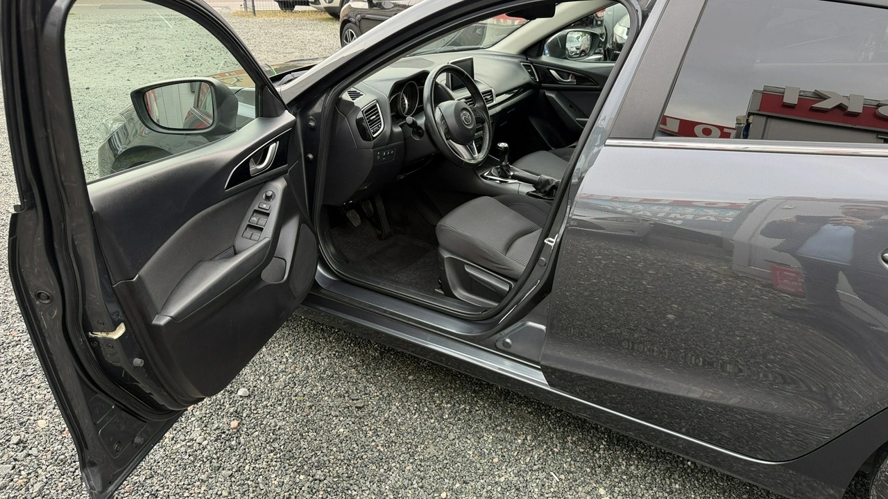 Mazda 3 - Zdjęcie 21