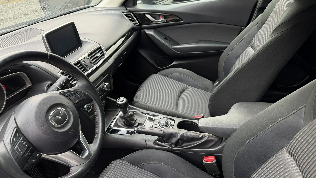 Mazda 3 - Zdjęcie 23