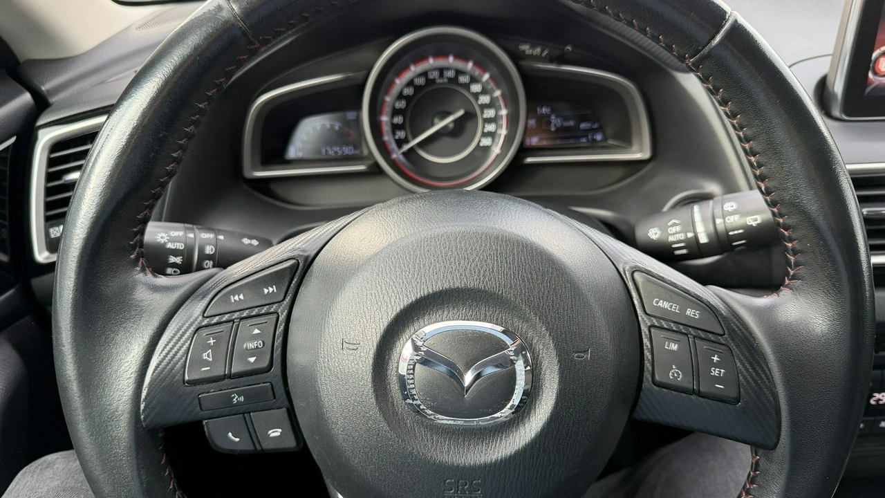 Mazda 3 - Zdjęcie 24