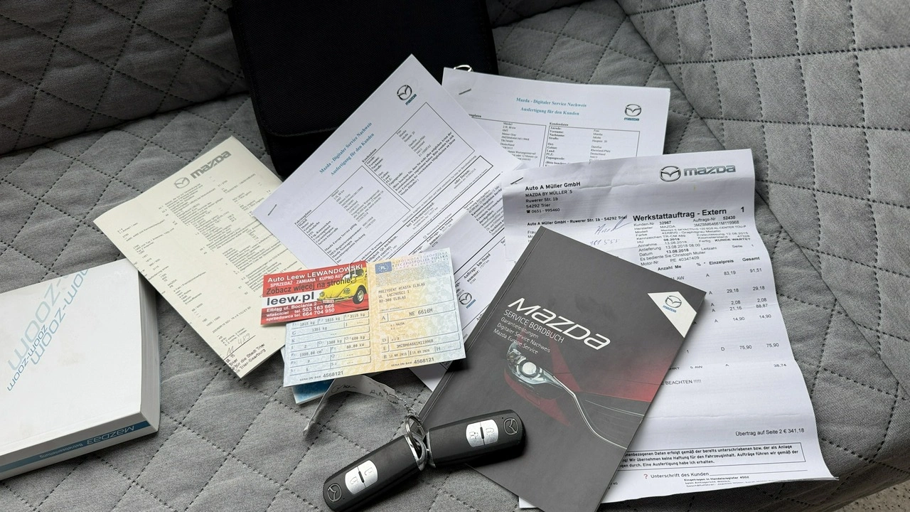 Mazda 3 - Zdjęcie 28