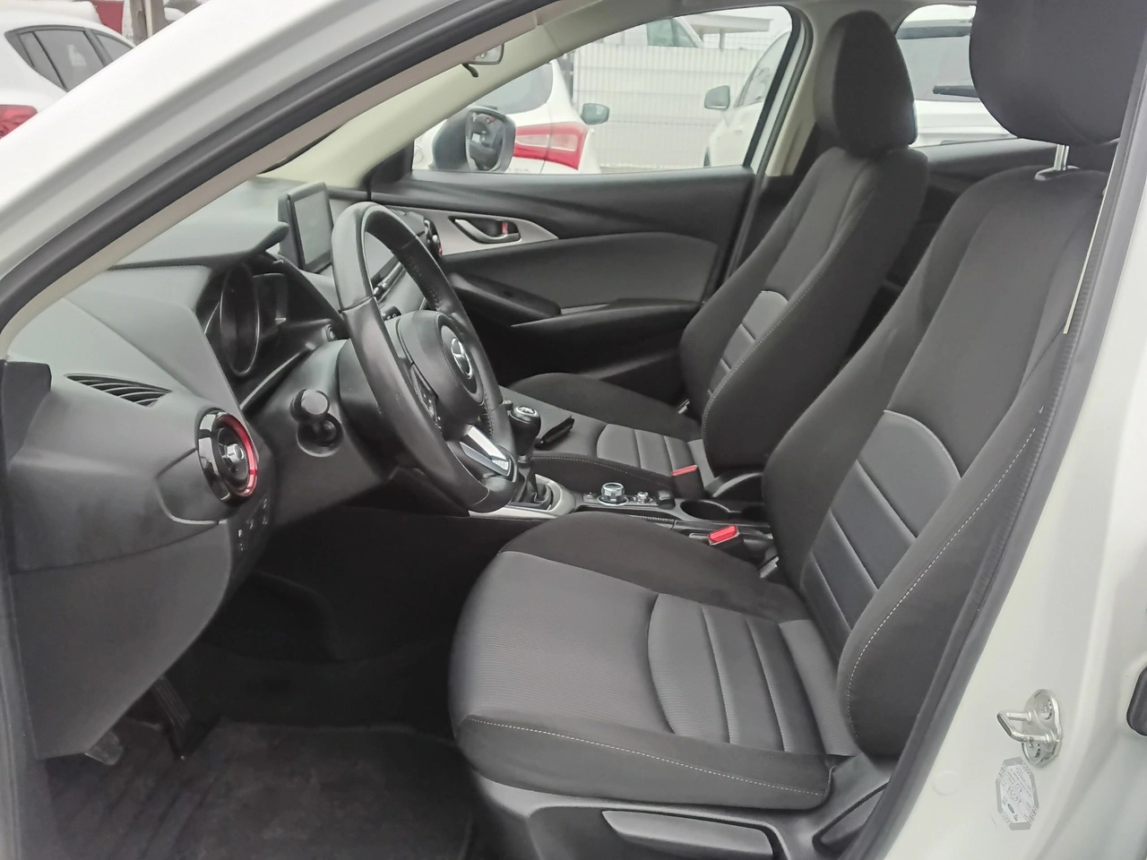 Mazda CX-3 - Zdjęcie 11