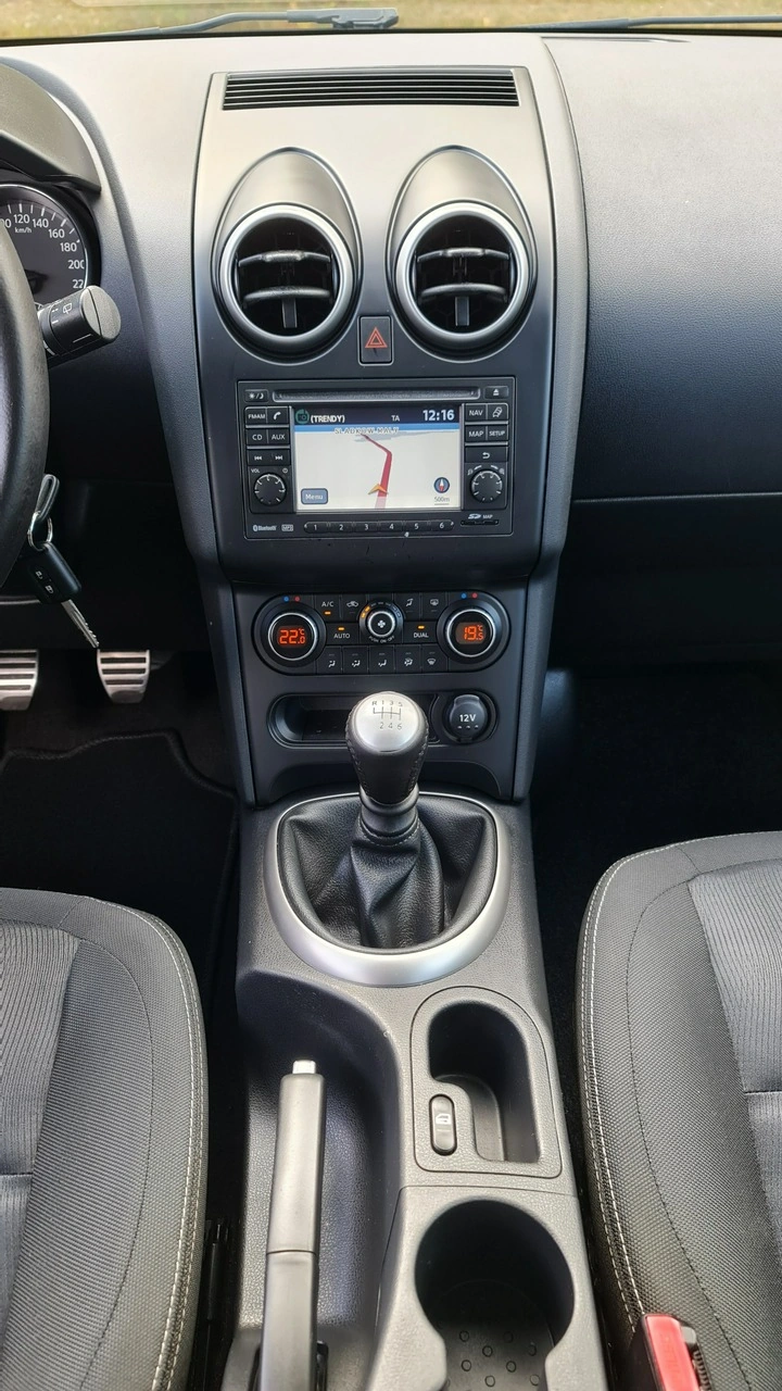 Nissan Qashqai - Zdjęcie 17