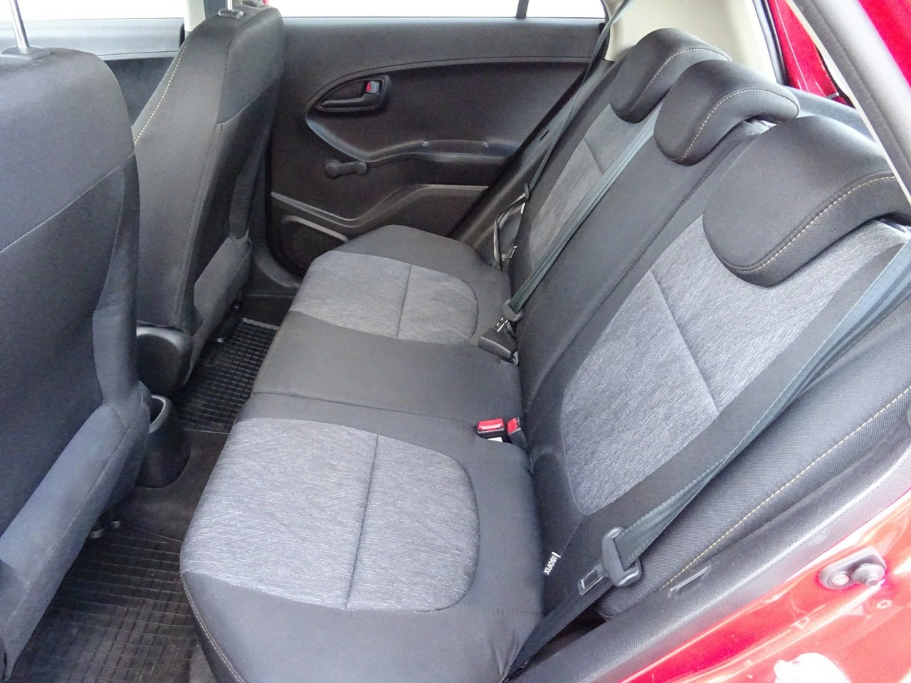 Kia Picanto - Zdjęcie 16