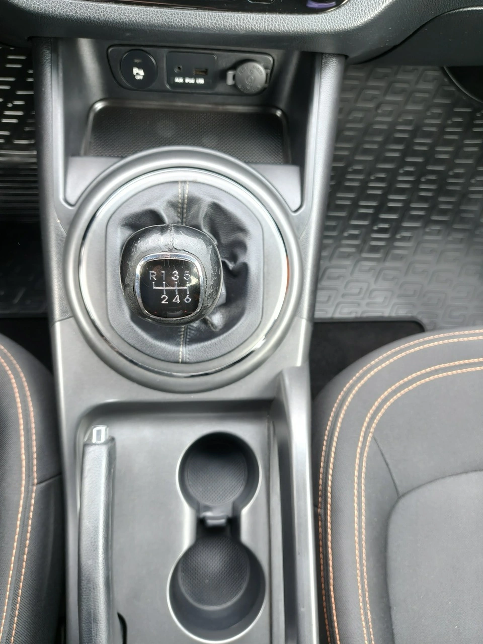 Kia Sportage - Zdjęcie 11