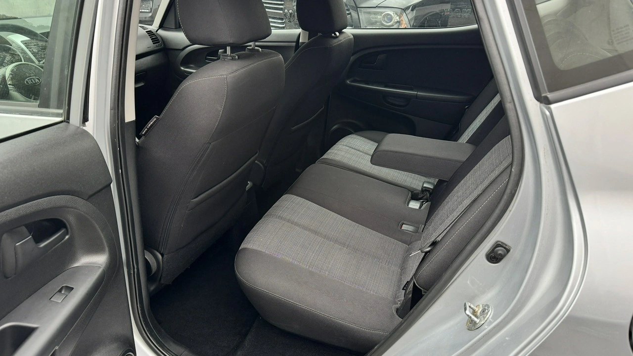 Kia Venga - Zdjęcie 25