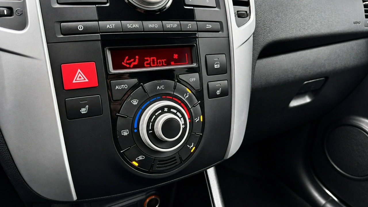Kia Venga - Zdjęcie 10