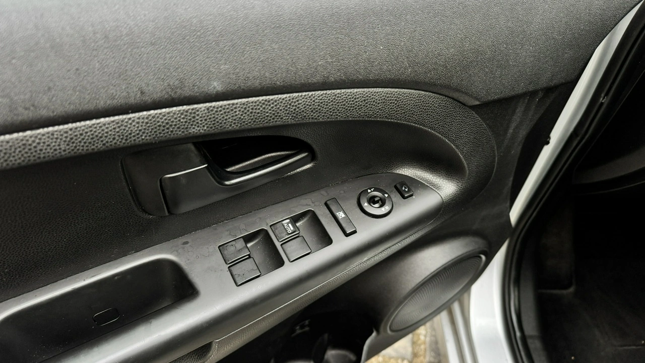 Kia Venga - Zdjęcie 27
