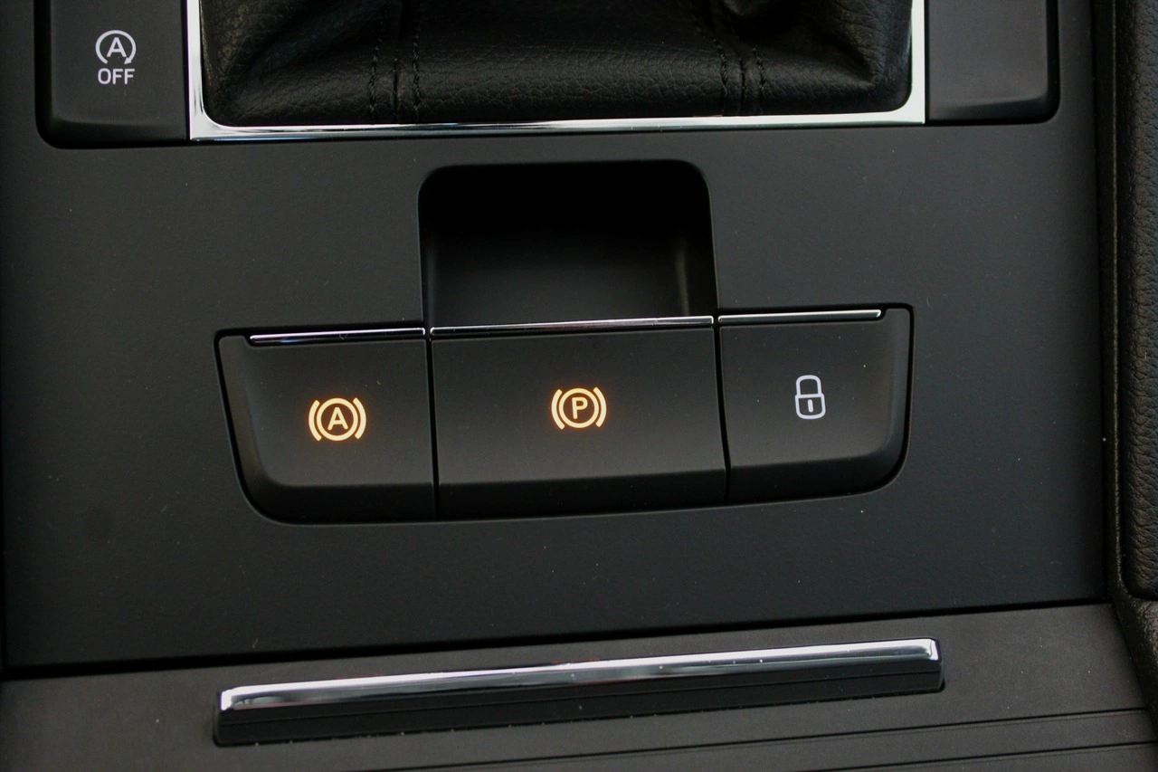 Skoda Superb - Zdjęcie 17