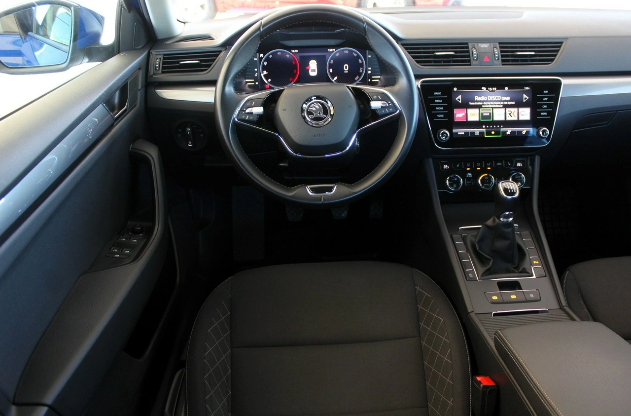 Skoda Superb - Zdjęcie 8