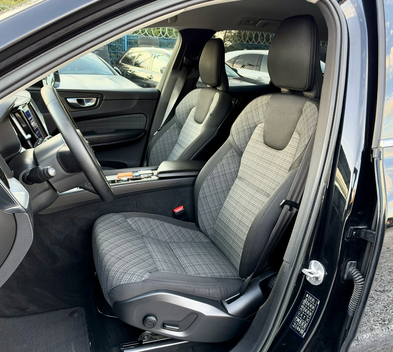 Volvo XC 60 - Zdjęcie 14